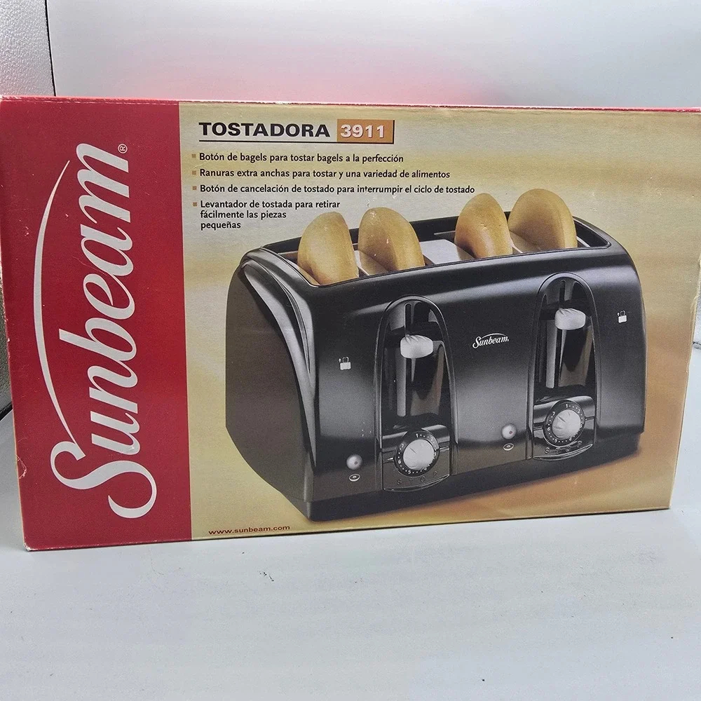 Sunbeam 3911 4-Slice Toaster Black Extra-Wide Slots Bagel Button New in Box